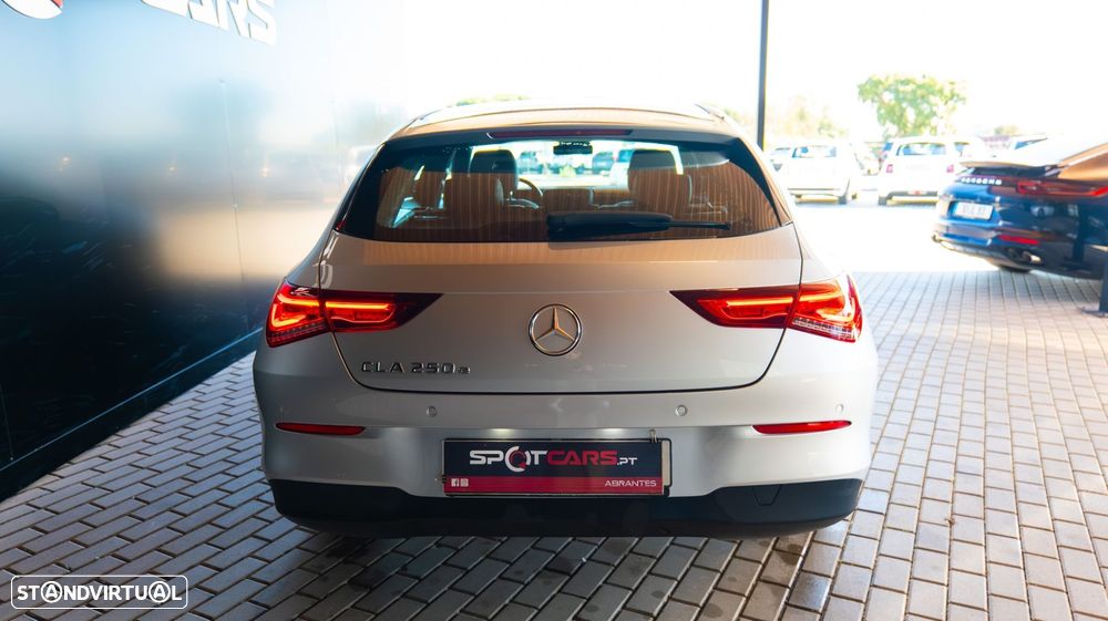 Mercedes-Benz CLA 250 - 8