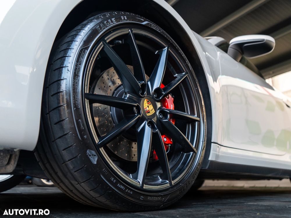 Porsche 911 - 22
