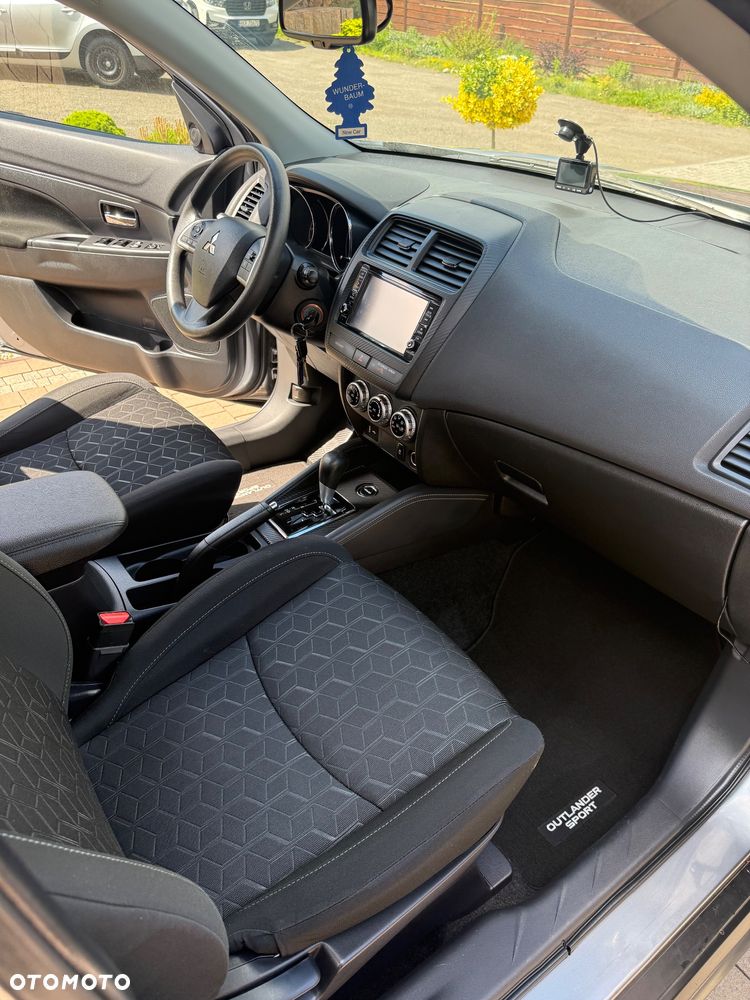 Mitsubishi ASX - 25