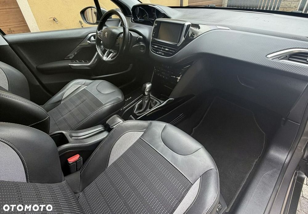 Peugeot 2008 - 13