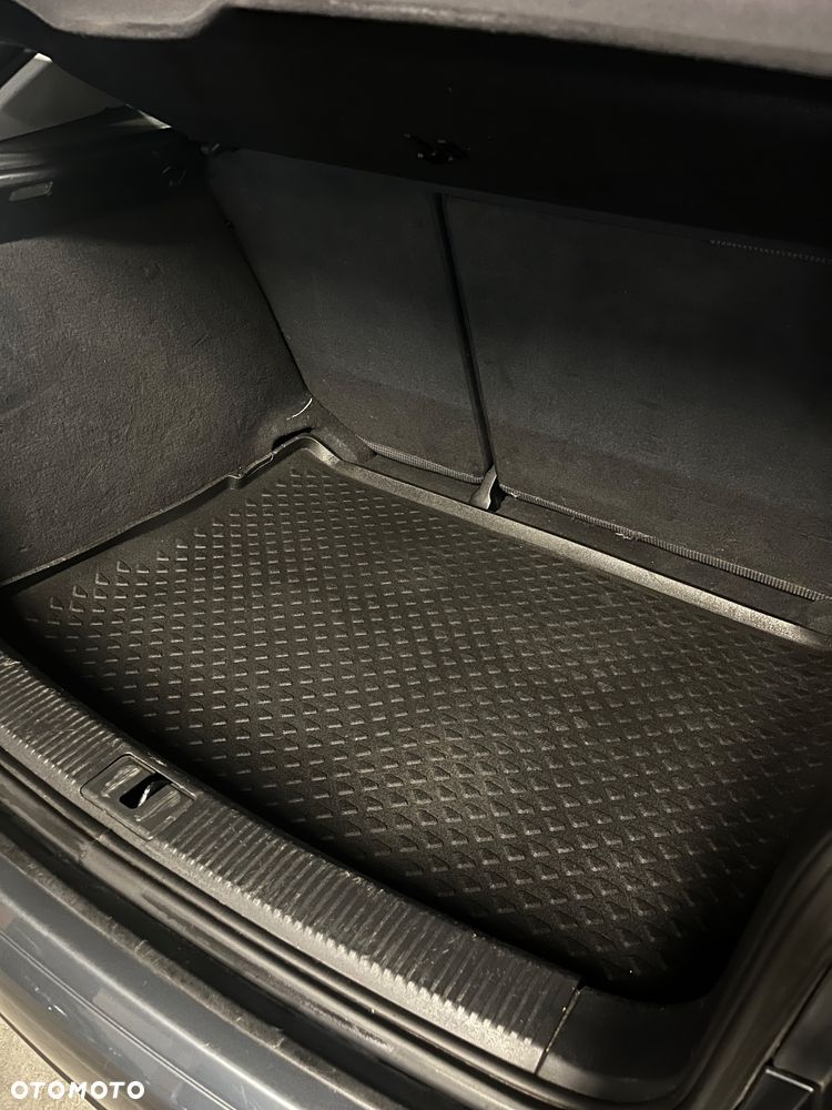 Audi A3 3-drzwiowe 1.6 Ambiente - 8