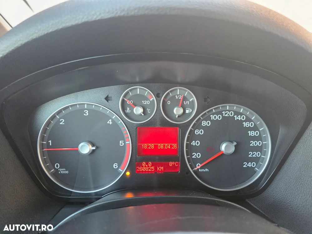 Ford C-Max 1.6 TDCi DPF Titanium - 8