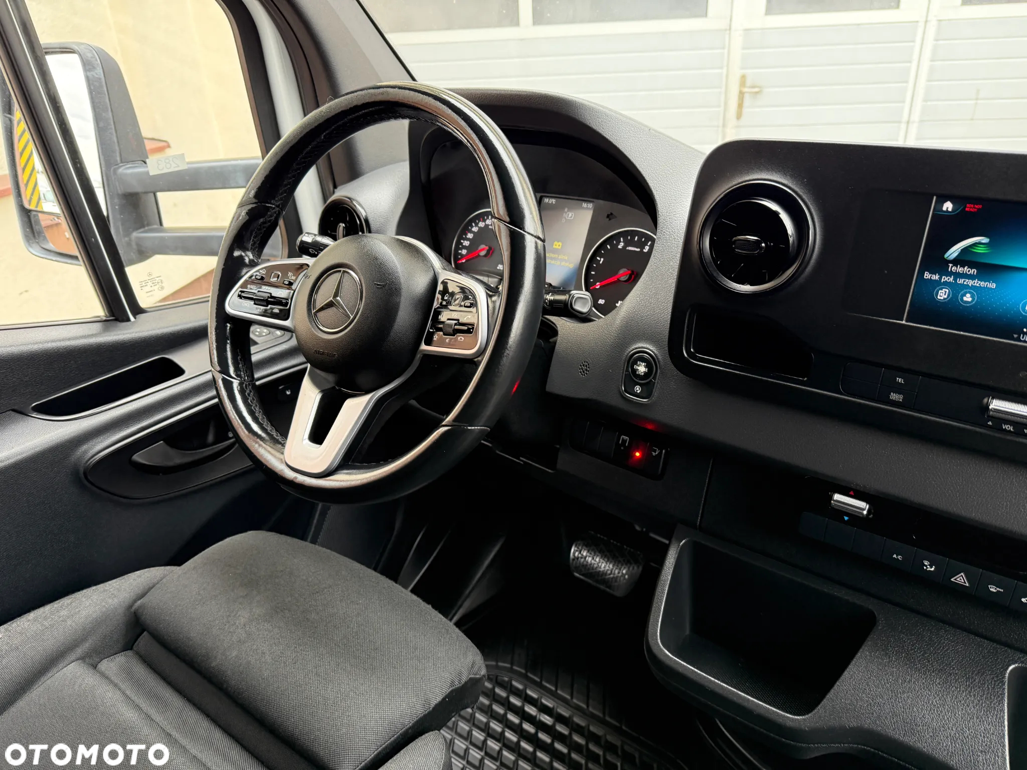 Mercedes-Benz Sprinter 3.0 V6 Izoterma Winda - 25