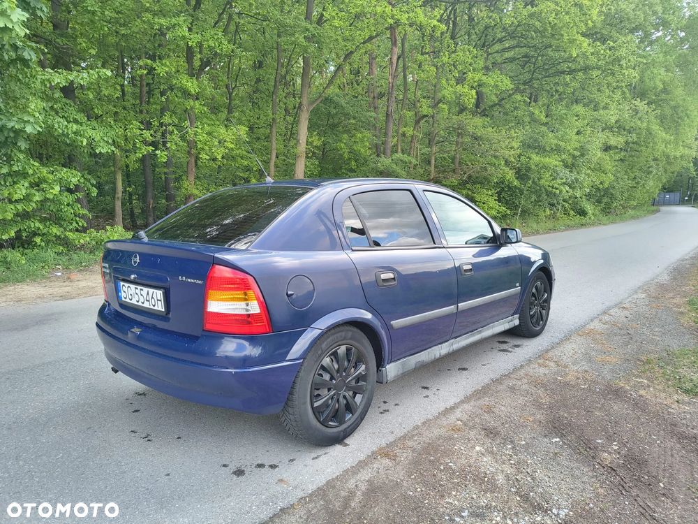 Opel Astra 1.4 Sport - 9