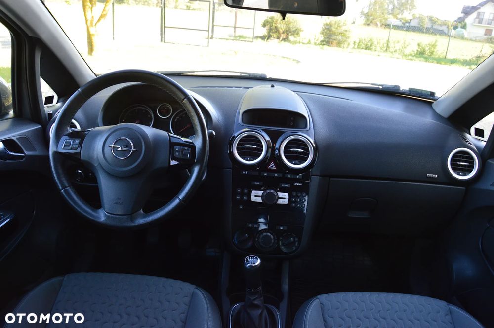 Opel Corsa - 17