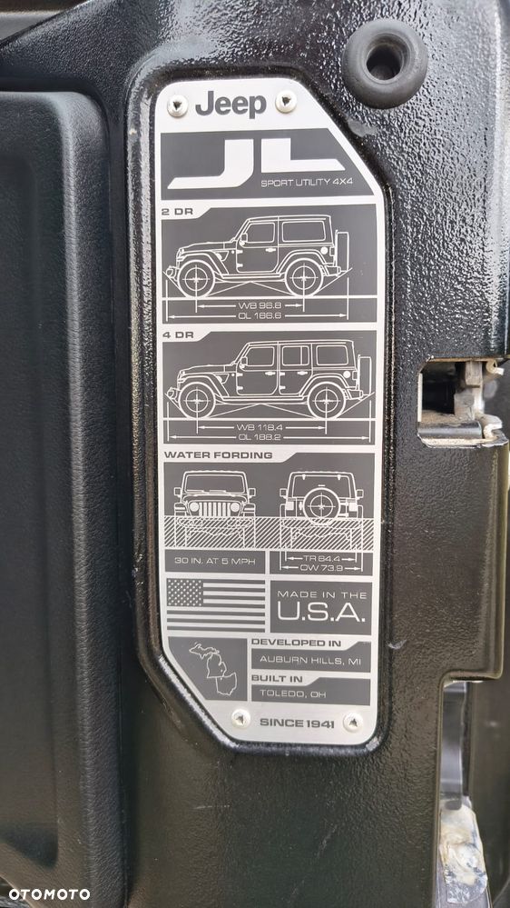 Jeep Wrangler - 9