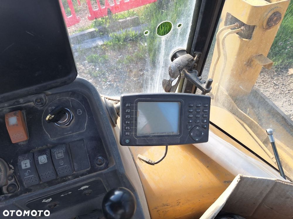 Caterpillar 428 C 4X4 - 17