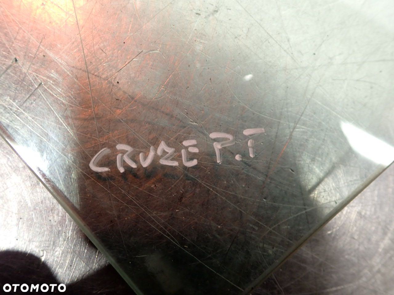SZYBA BOCZNA PRAWA TYLNA DRZWI CHEVROLET CRUZE I LIFT - 4