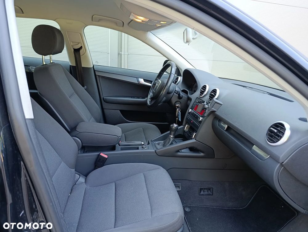 Audi A3 Sportback 1.4 TFSI Attraction - 14