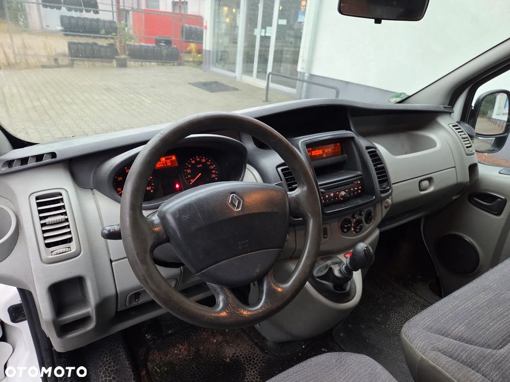 Renault Trafic - 11