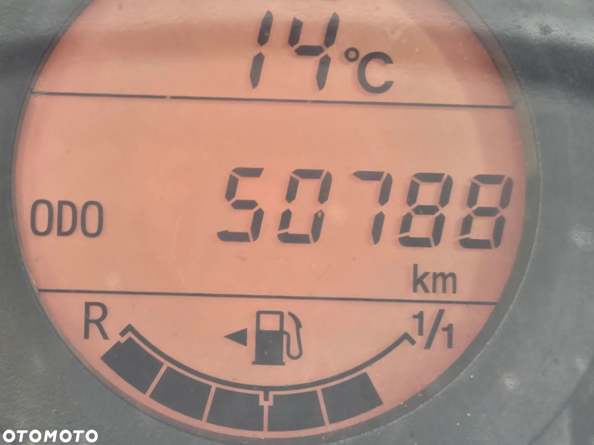 Peugeot 108 VTI 72 Allure - 9