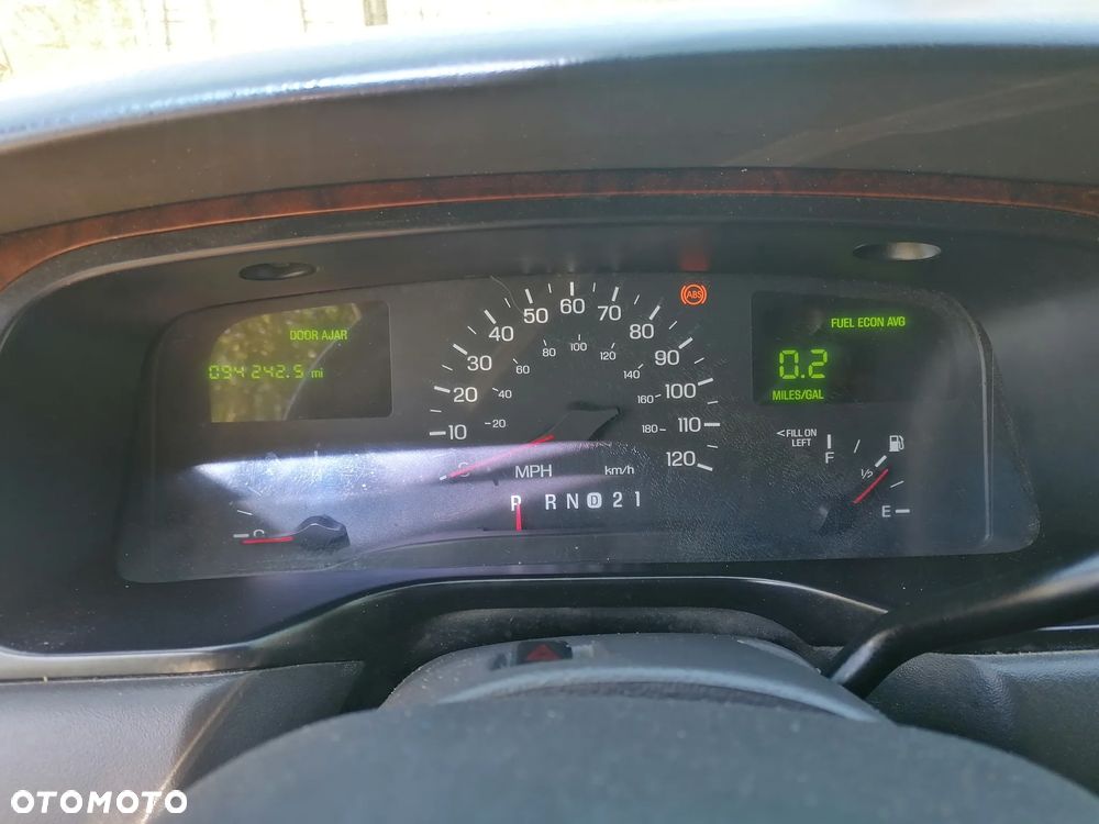 Lincoln Town Car 4.6 Executive - 8