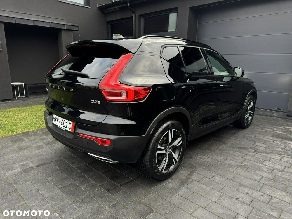 Volvo XC 40 D3 SCR R-Design - 35
