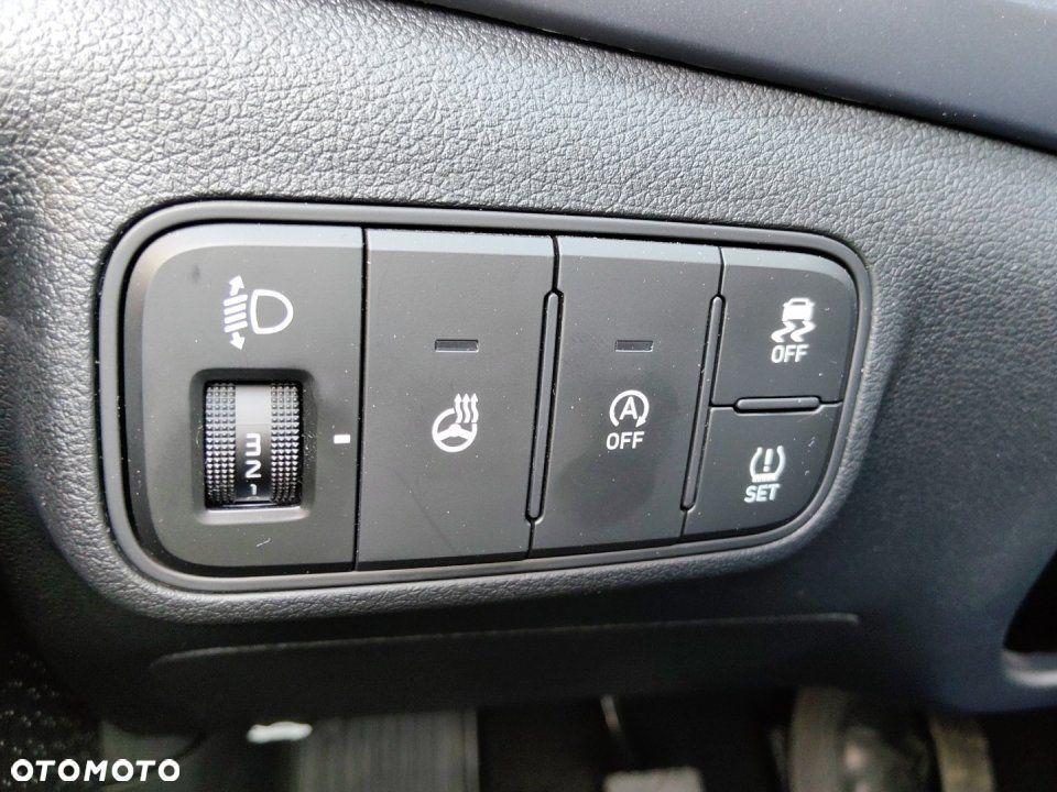 Hyundai i20 - 24