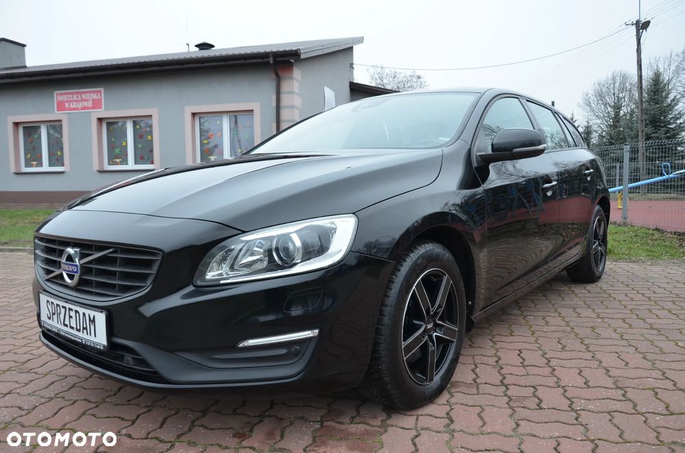 Volvo V60 D4 Geartronic Momentum - 2