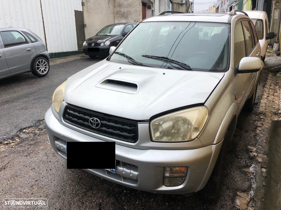 Toyota Rav 4 2.0 D-4D Diesel de 2003 para peças - 2