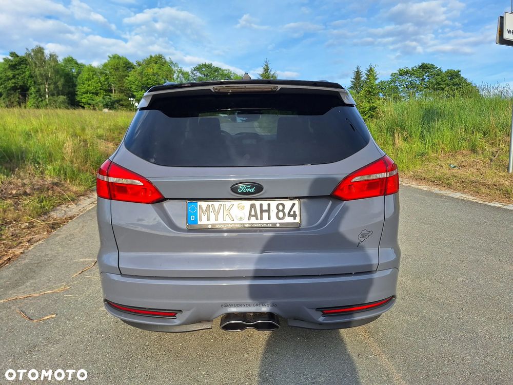 Ford Focus 2.0 EcoBoost ST mit Leder-Sport-Paket - 5