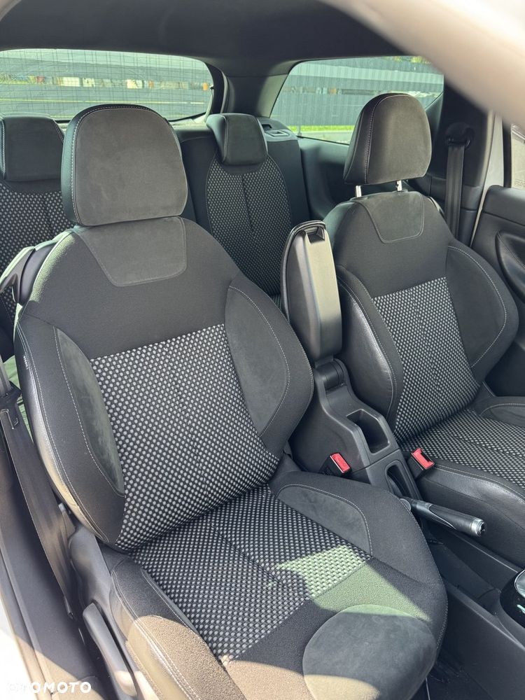 Citroën DS3 1.6 THP SportChic - 4