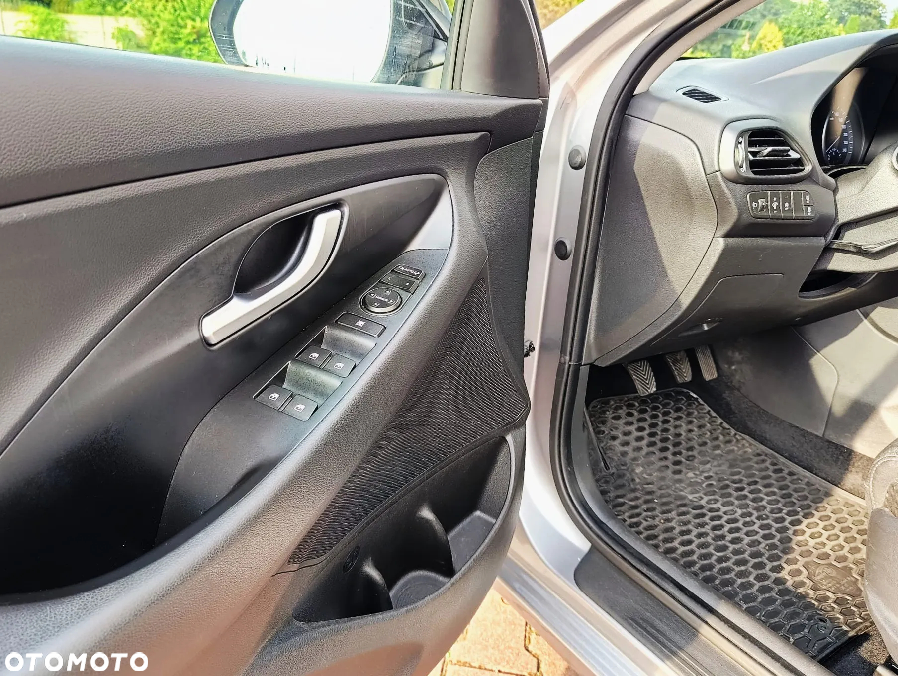 Hyundai i30 1.5 DPI Smart - 10