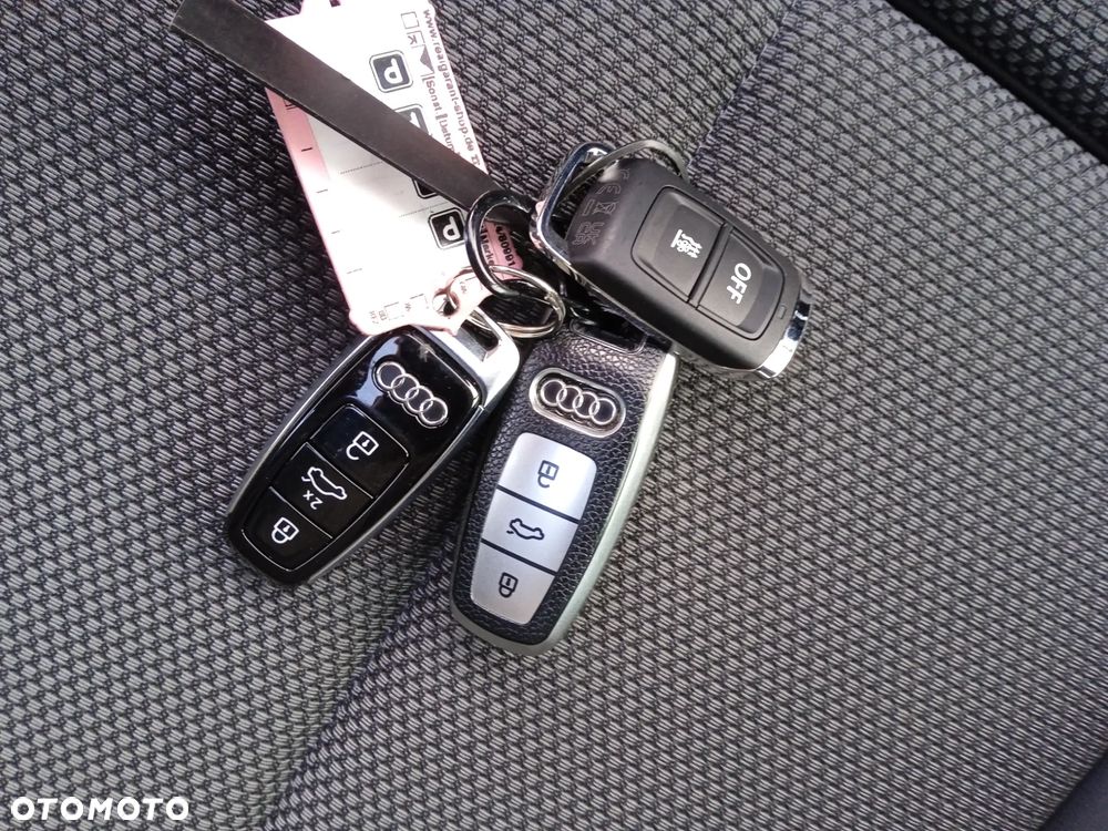 Audi A6 Avant 40 TDI quattro S tronic S line - 19