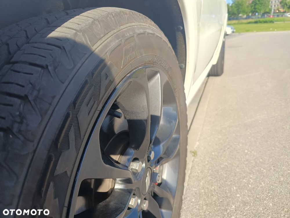 Dodge Durango 5.7 R/T - 30