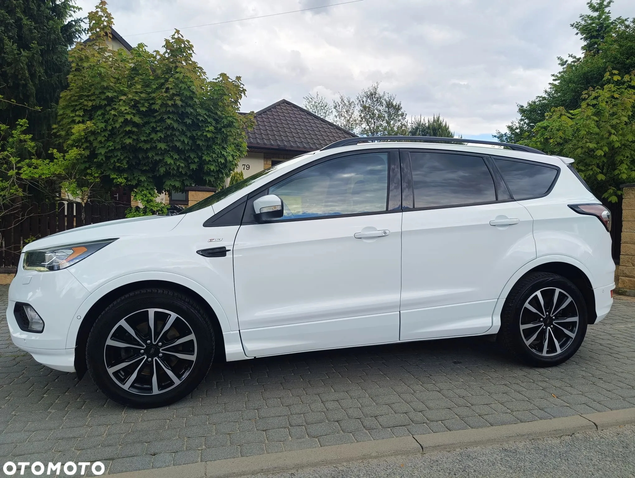 Ford Kuga 2.0 TDCi 2x4 Titanium - 16
