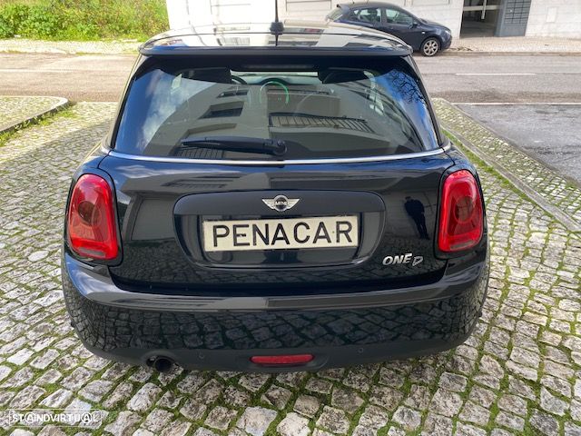 MINI 3 Portas One D - 13