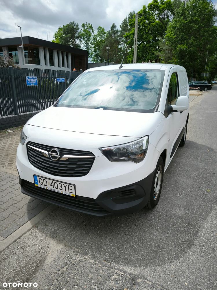 Opel COMBO - 1