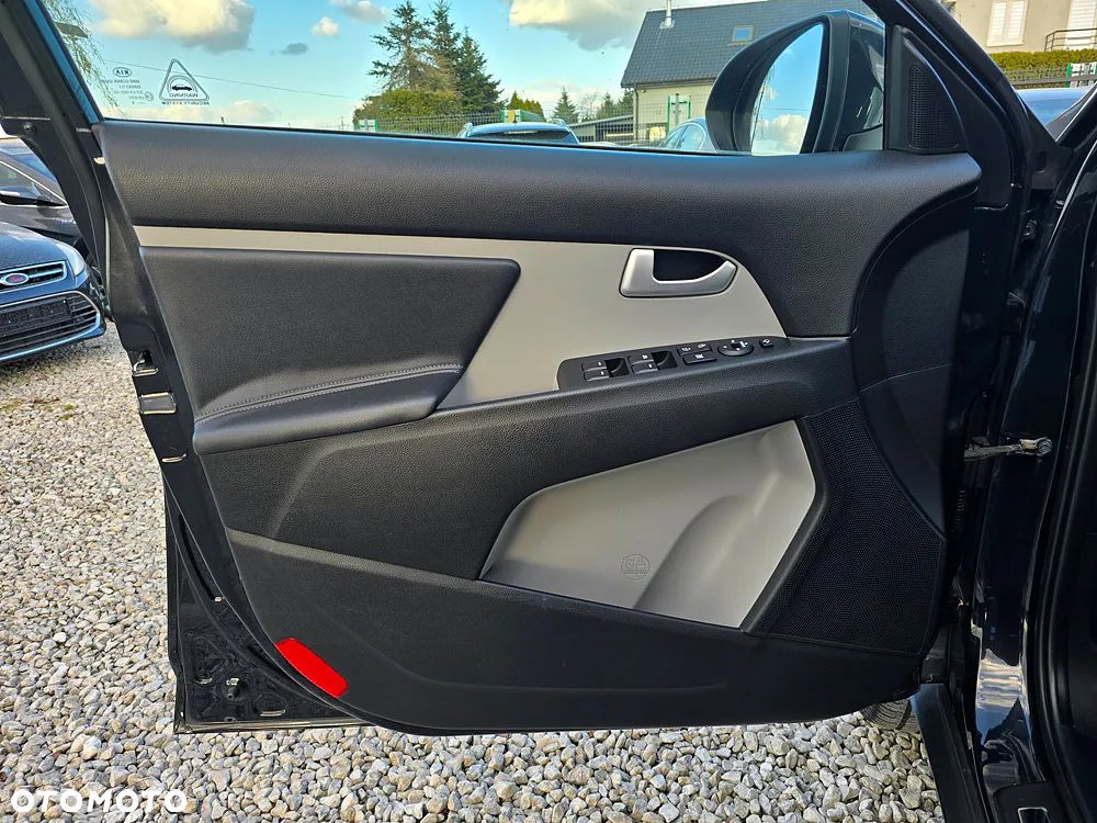 Kia Sportage 1.7 CRDI 2WD ISG Dream-Team Edition - 14