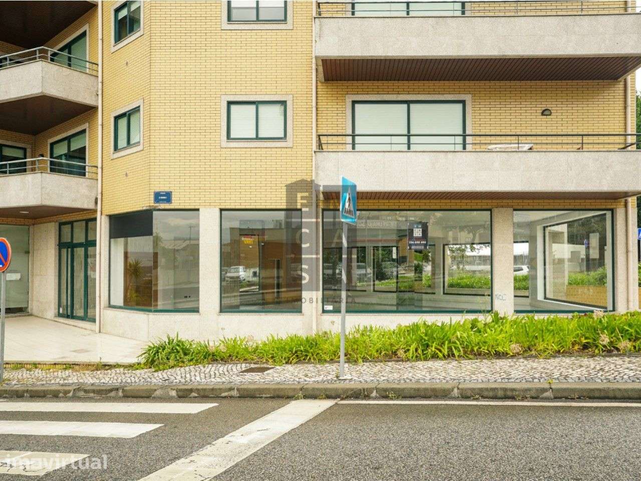Loja  Arrendamento em Oliveira de Azeméis, Santiago de Riba-Ul, Ul, Ma - Grande imagem: 2/17