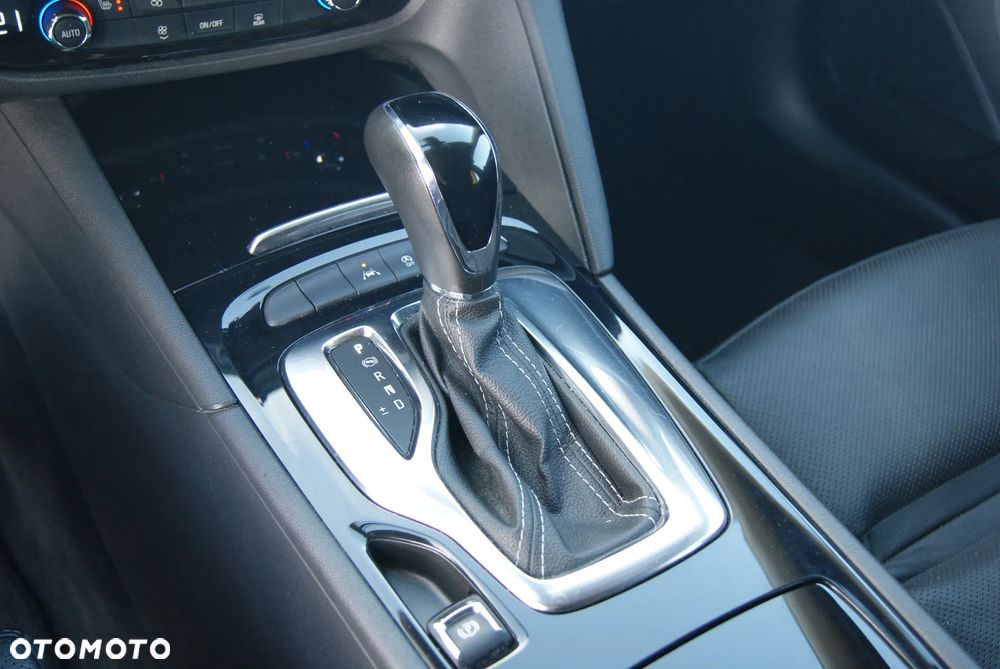 Opel Insignia 2.0 CDTI automatik Innovation - 16