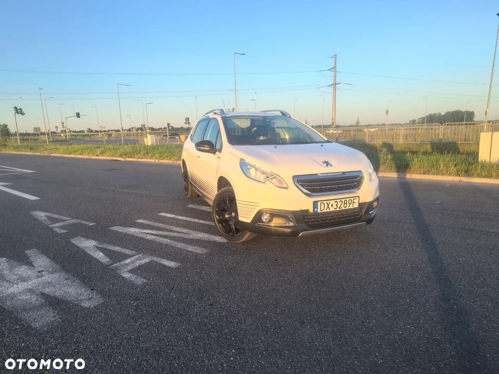 Peugeot 2008 BlueHDi 100 STOP & START Style - 9