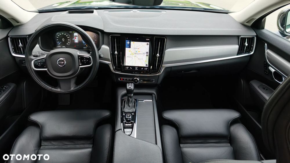 Volvo V90 D4 Geartronic Momentum Pro - 21