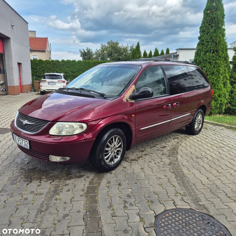 Chrysler Grand Voyager 2002 photo 2