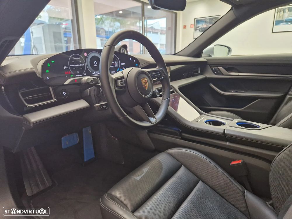 Porsche Taycan Standard - 21