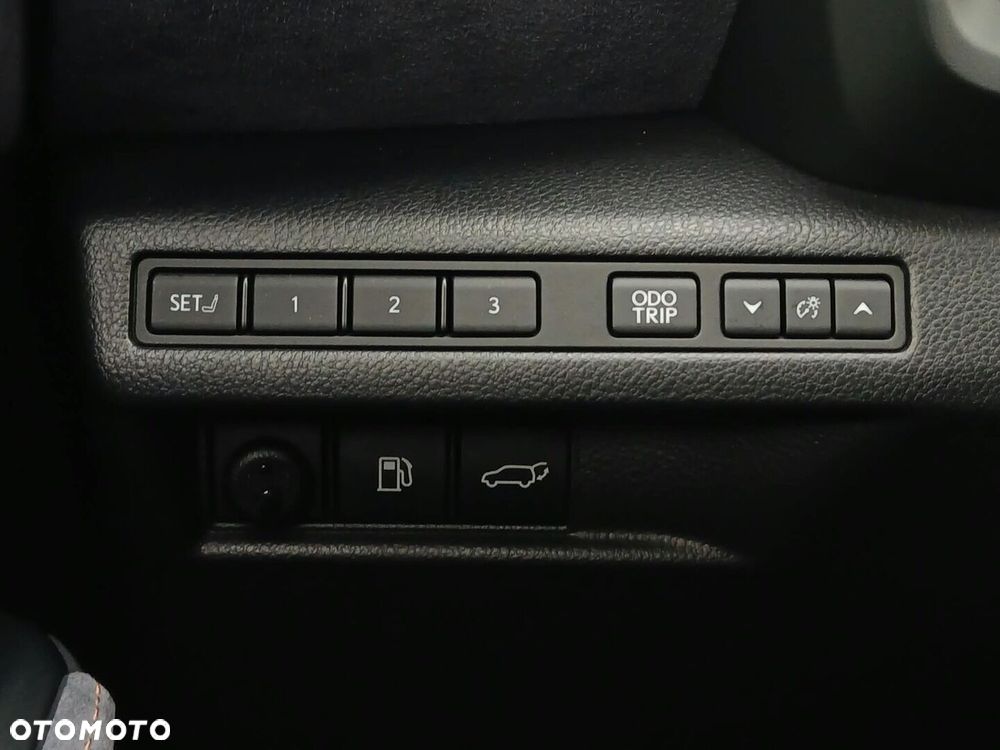 Lexus LBX 1.5 Hybrid Cool AWD - 37