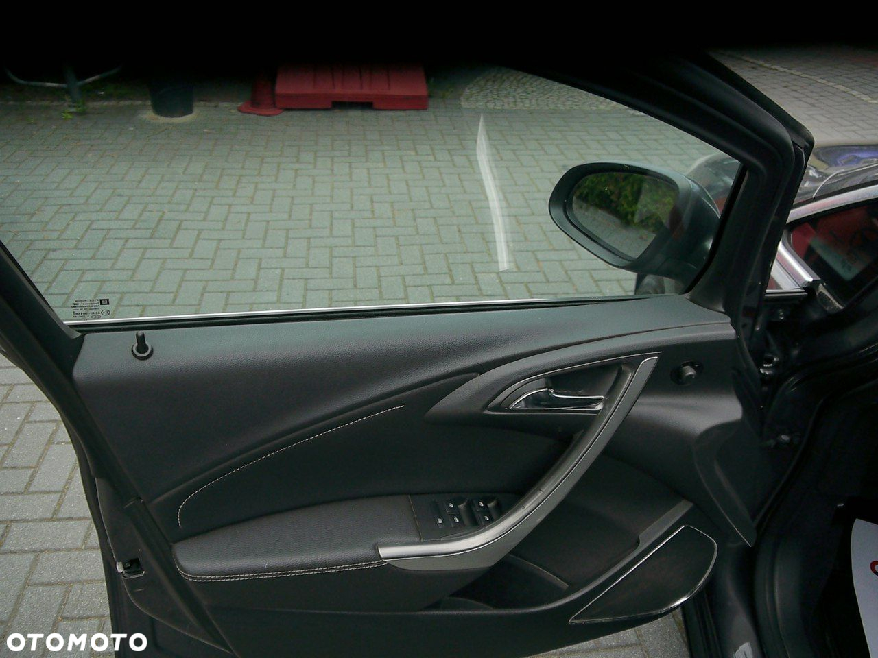 Opel Astra 1.4 Turbo Design Edition - 28