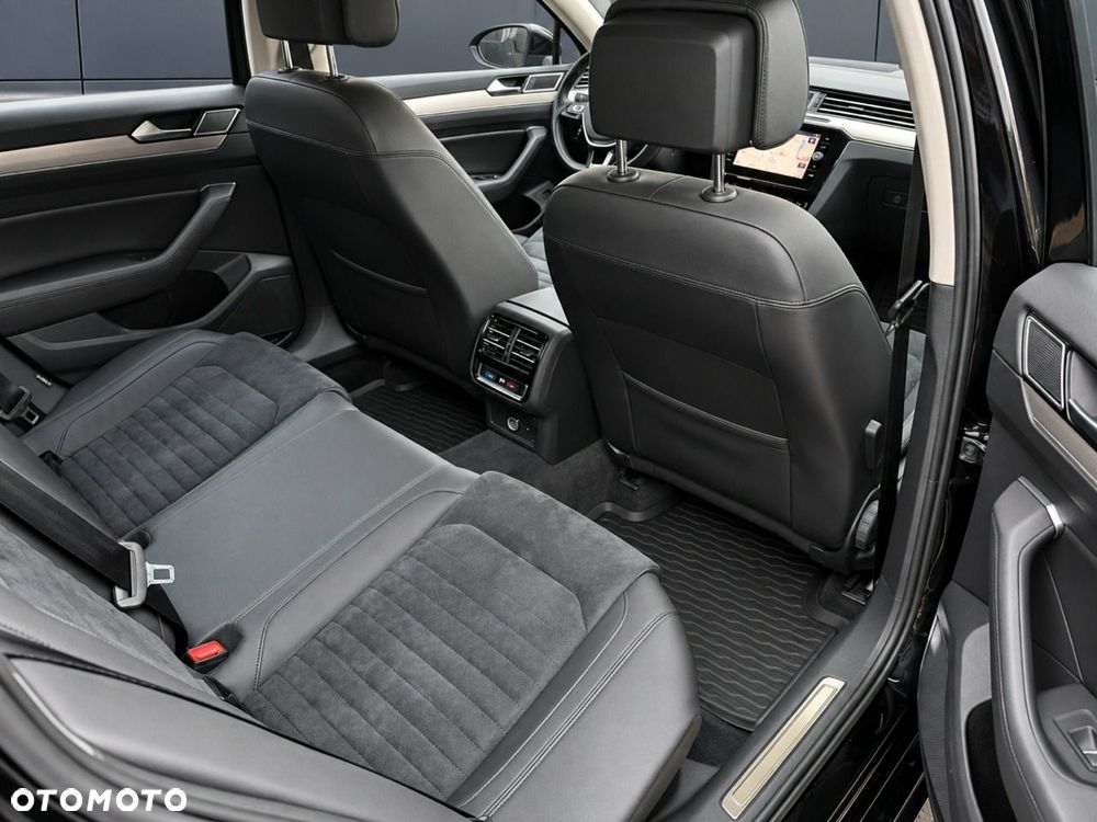 Volkswagen Passat 2.0 TDI SCR DSG 4Motion Business - 10