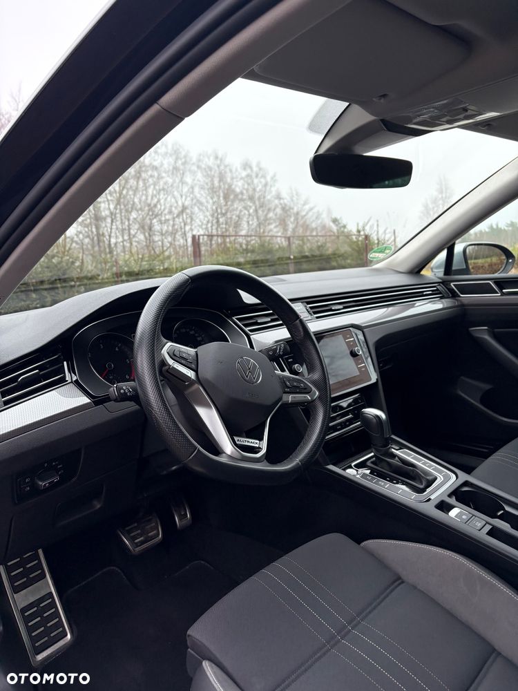 Volkswagen Passat 2.0 TDI 4Mot Elegance DSG - 24