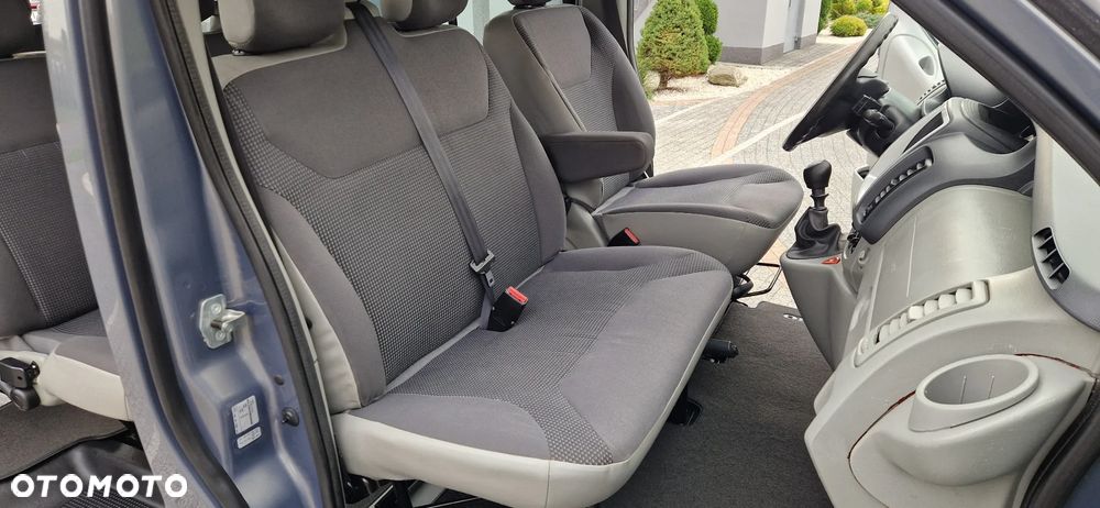 Opel Vivaro - 22