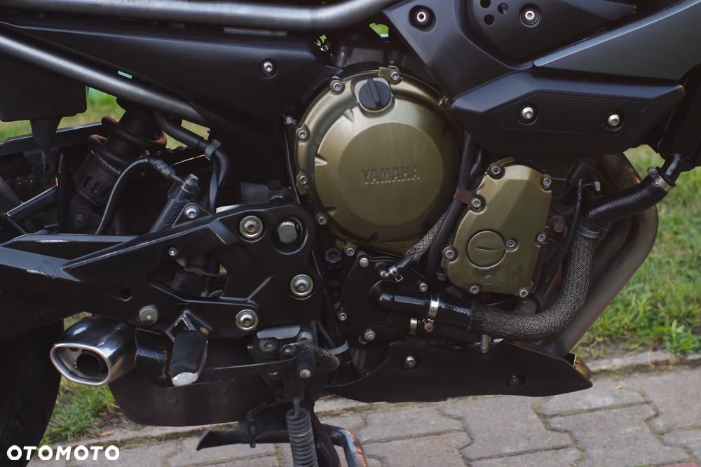 Yamaha XJ - 9