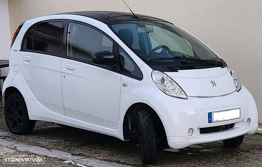 Peugeot iOn - 1