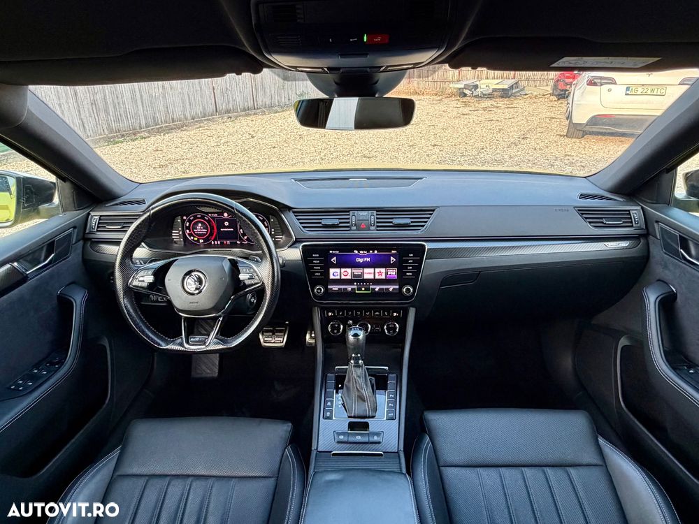 Skoda Superb 2.0 TDI DSG Sportline - 26
