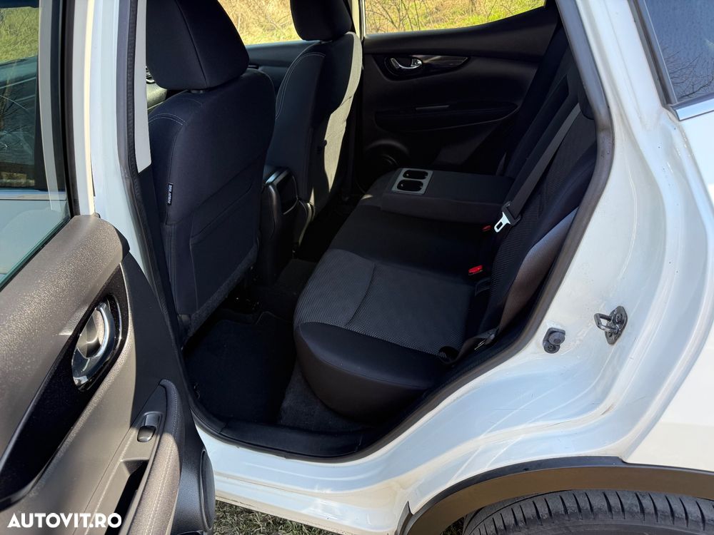 Nissan Qashqai 1.5 DCI TEKNA - 10