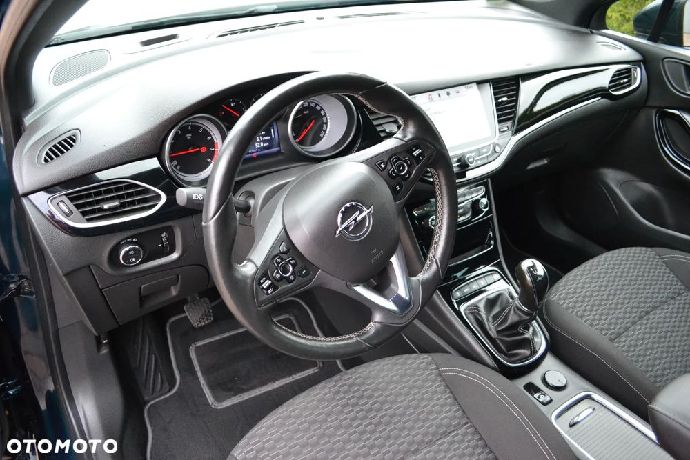 Opel Astra 1.4 T Enjoy - 18