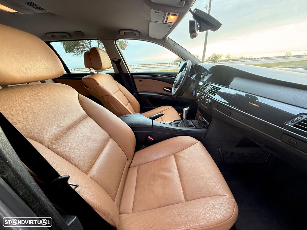 BMW 520 d Executive - 12