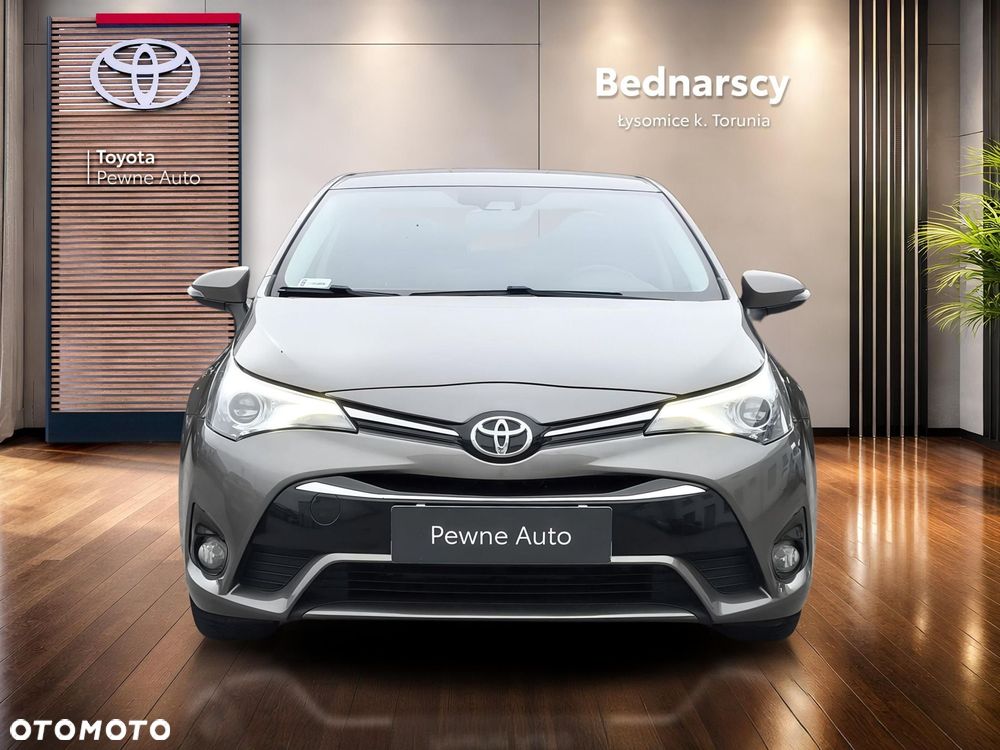 Toyota Avensis 2.0 Premium MS - 8