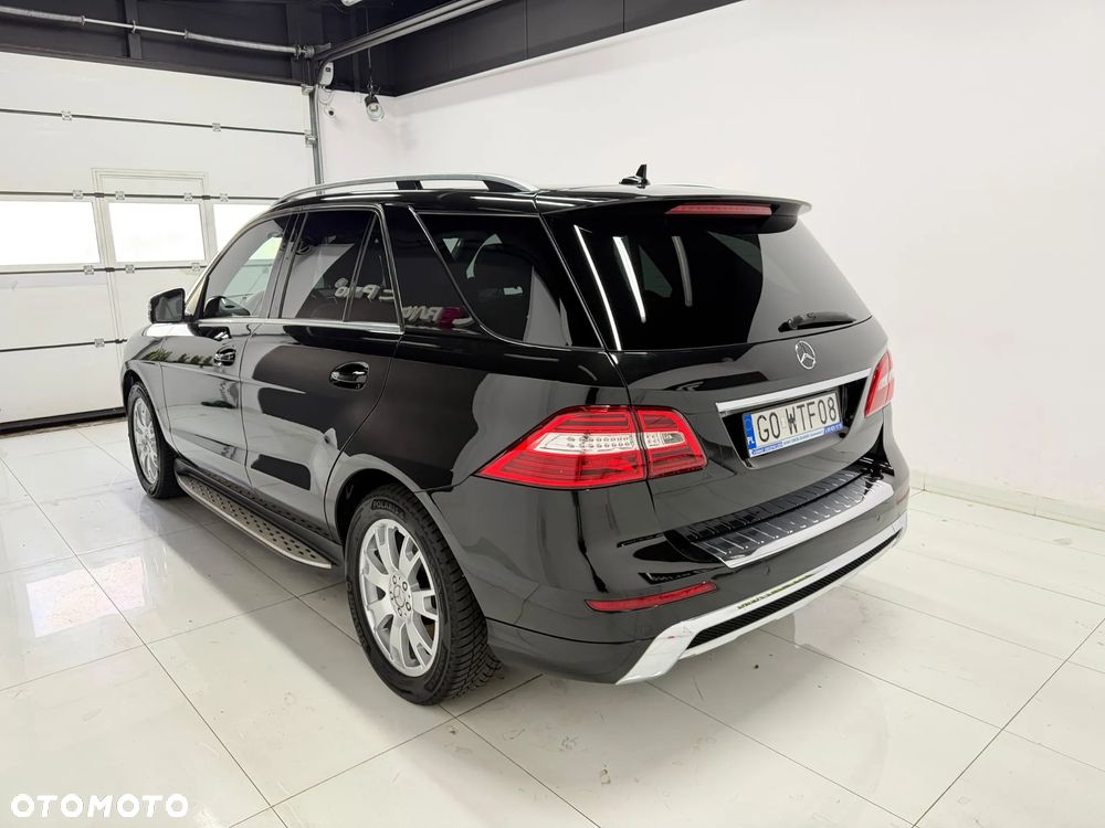 Mercedes-Benz ML 350 BlueTec 4-Matic - 12