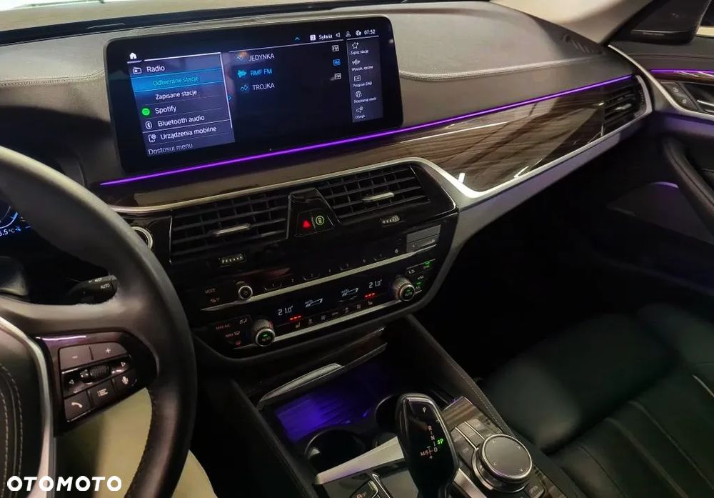 BMW Seria 5 530e xDrive PHEV - 7