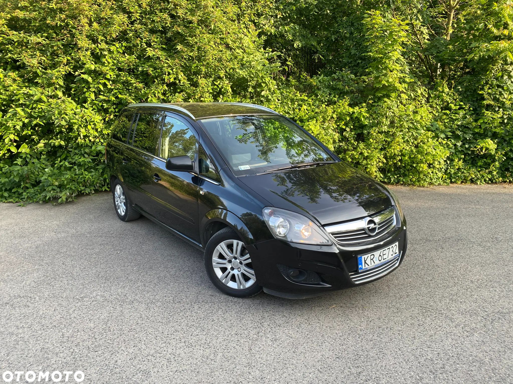 Opel Zafira 1.8 Cosmo - 1